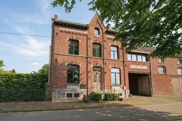 herenwoning voor residentieel of professioneel gebruik!