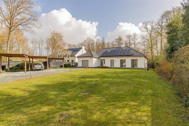 Prachtige instapklare woning (alles op gelijkvloers) omgeven door het groen te Liezele!