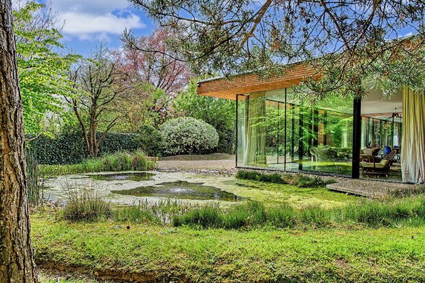 Prince d’Orange, elegant villa on the edge of the forest.