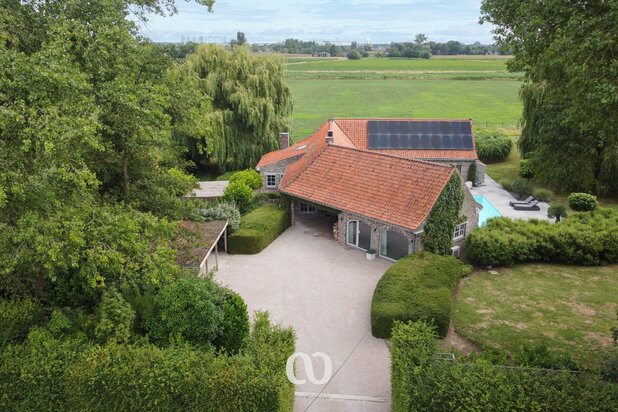 Unieke landelijke hoeve met zwembad en volledige privacy 