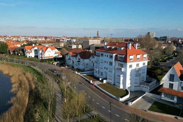 Belle rénovation totale avec vue étendue sur le lac du Zegemeer.