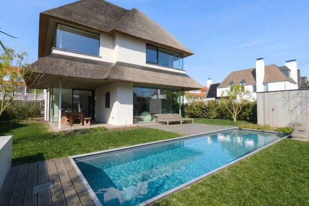 Luxueus afgewerkte nieuwbouwvilla te Duinenwater genietende van de perfecte zon oriëntatie