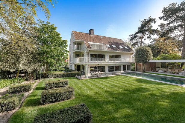 Exclusive: Highly discreet villa located in a quiet area in Het Zoute