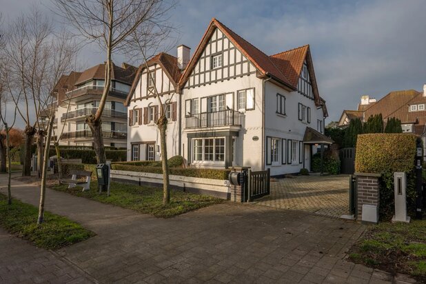 Characterful semi-detached villa in an exceptional location - zoute