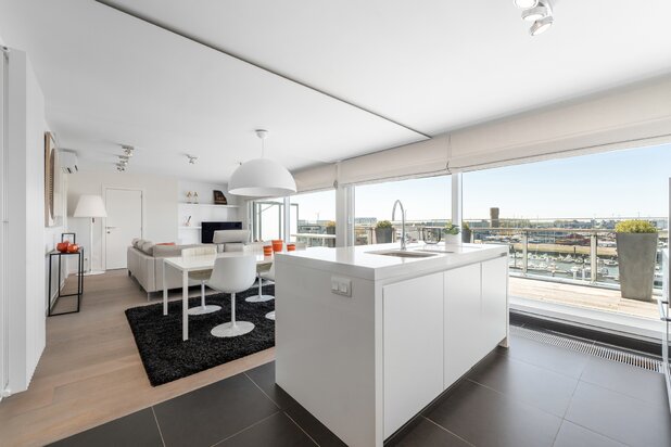 Exclusieve penthouse met 3 slaapkamers en zonnige terrassen