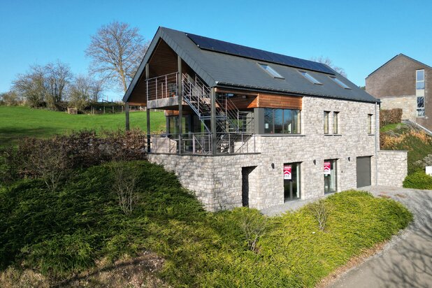 Villa met 4 slaapkamers te koop in Érezée