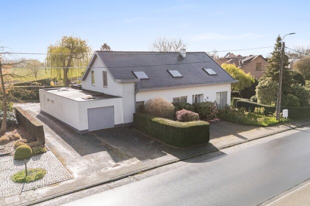 À vendre à Kapelle-op-den-Bos, maison avec possibilités.