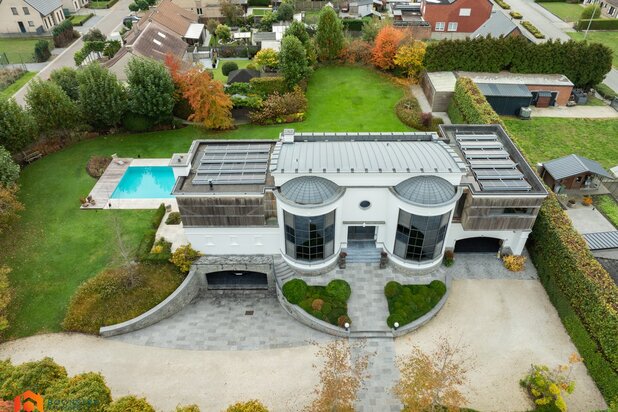 Prachtige en energiezuinige villa (587 m² bewoonbaar) op een perceel van 2617 m² te Hulshout