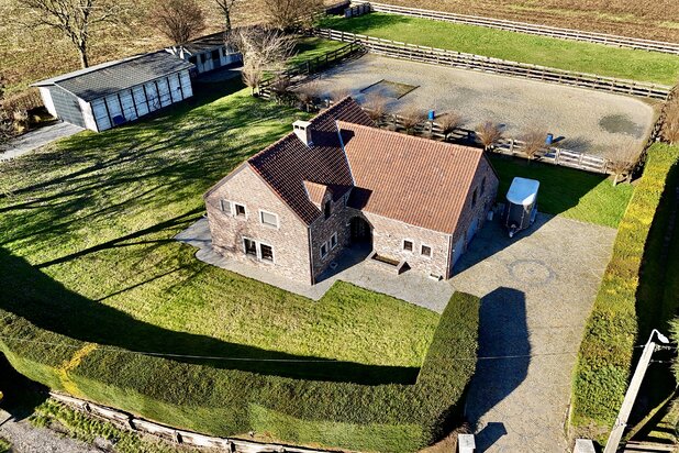 Villa for sale at Donceel with reference 19911229863
