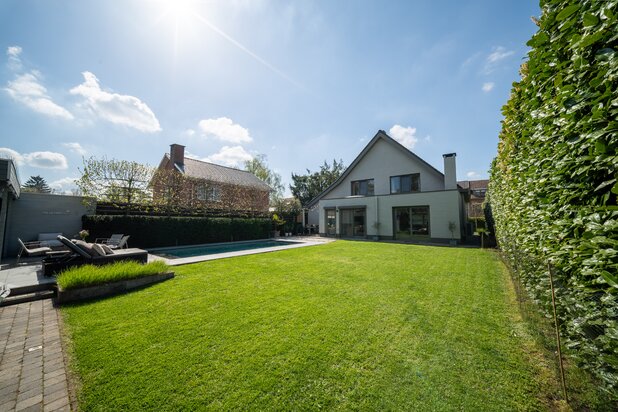 Prachtige villa aan de Schotense Vaart