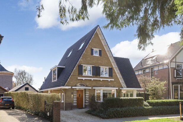 Villa te koop in Apeldoorn met referentie 19111929579