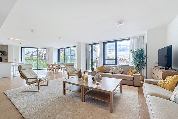 Appartement met 3 slaapkamers + buitenruimte + parkeerplaats