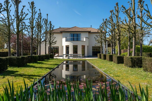 Exclusive villa for sale in Jabbeke 
