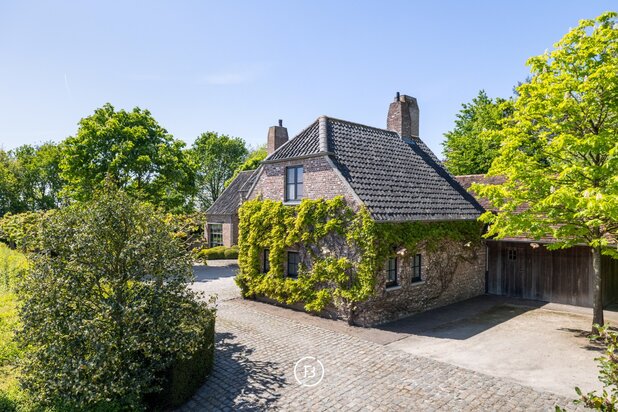 Maison de campagne pleine de caractère