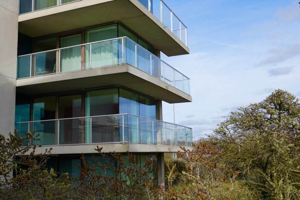 Modern Rietveld appartement te Sint-André (Oostduinkerke)