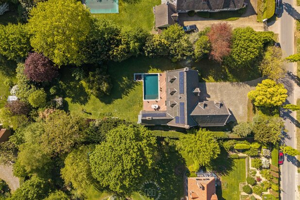 Karaktervolle Villa met zwembad op toplocatie