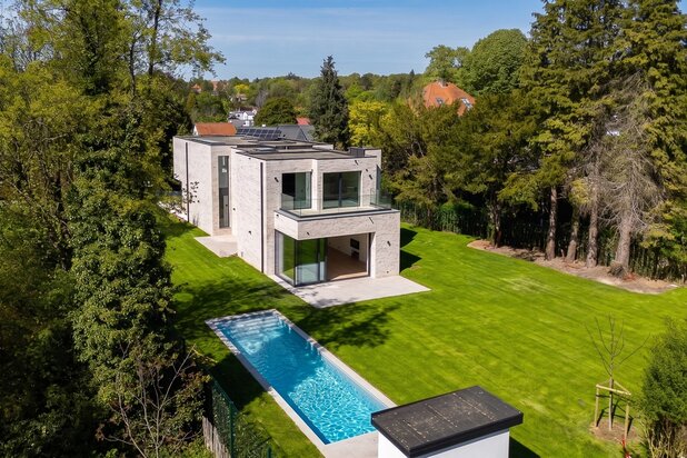 Espinette Centrale - Moderne villa met zwembad