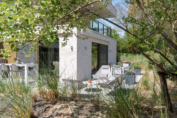 A recently built, luxury two-bedroom flat, ready to move into, with large terraces.