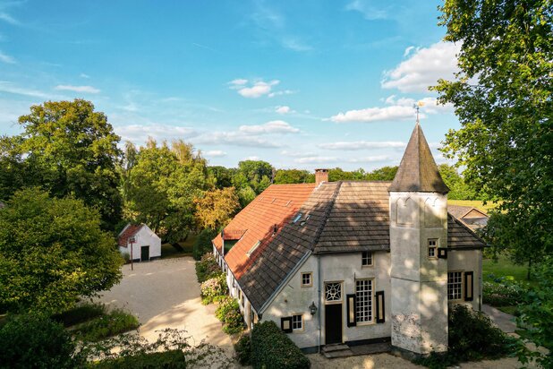 Bâtiment historique a vendre a BERLICUM avec reference 19611132188