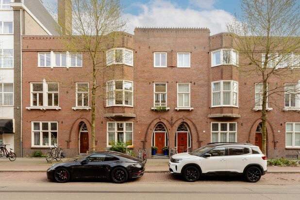 Villa te koop in AMSTERDAM met referentie 19611932391