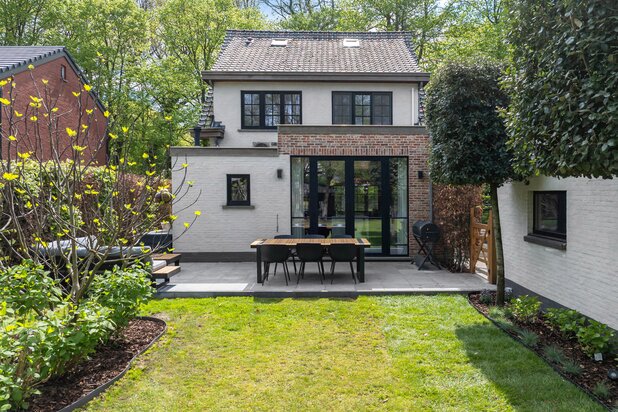 Stijlvolle woning in groene toplocatie nabij het centrum