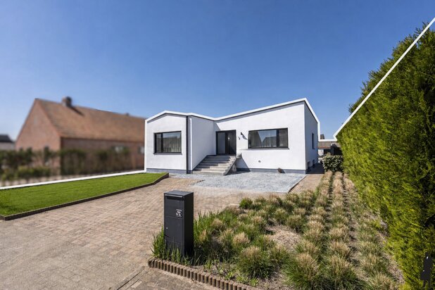 Laagbouwvilla - doorgedreven gerenoveerd, 3 à 5 slpks.