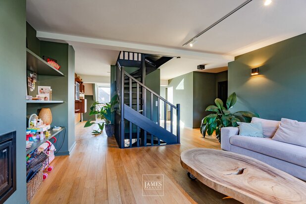Un triplex penthouse quartier Square Vergot