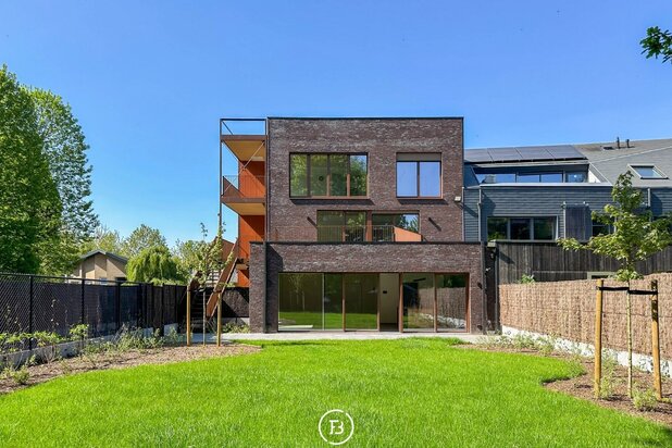 Nieuwbouwgezinswoning te Mariakerke