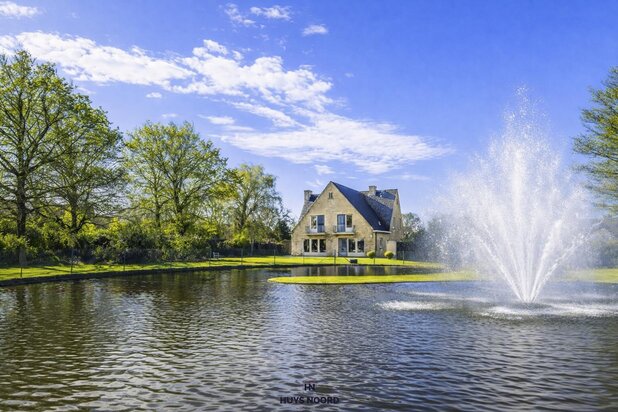 Characterful living in an exceptional location on the Gitsberg