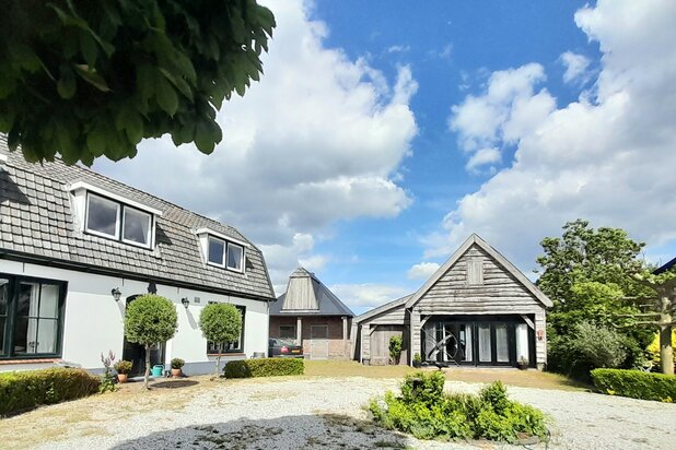 Villa te koop in EEMDIJK met referentie 19111434573