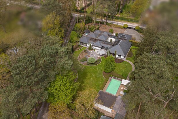 Ruime villa met zwembad op toplocatie te Keerbergen op 30A.