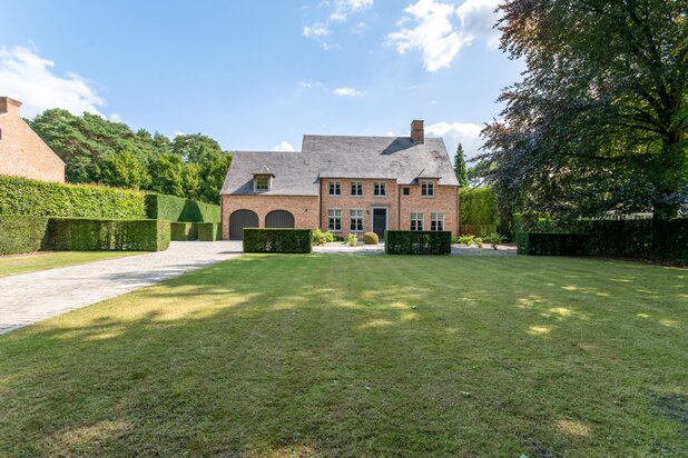 Exclusieve villa met lift, bijgebouw en EPC A 