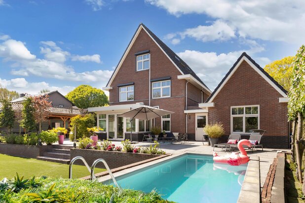 Villa te koop in HUIZEN met referentie 19811835651