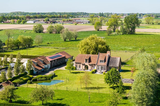 Landelijke villa op een idyllisch domein