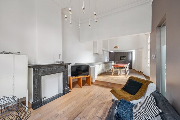 Wonen in een beschermde hoekwoning van Jos Bascourt uit 1894 is wonen in een uniek stuk Zurenborg, zonder renovatieplicht