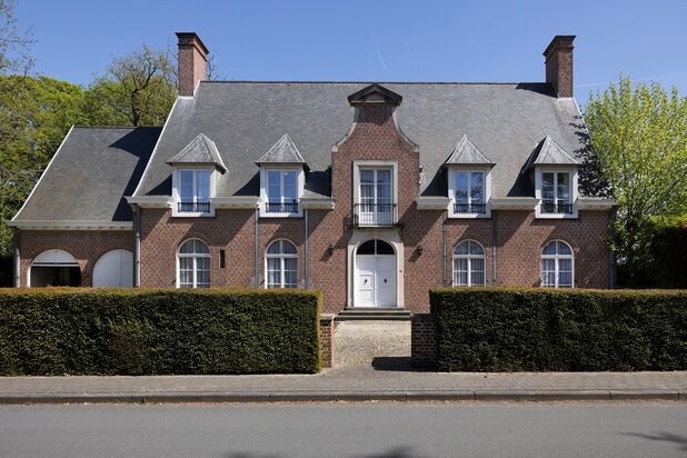 Ontdek deze residentieel gelegen, klassevolle eigendom.