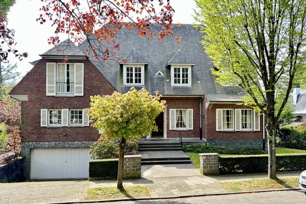 Uccle - Large and bright prestigious villa.