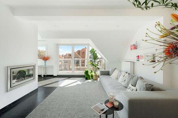 In optie - appartement met unieke terrassen gelegen op wandelafstand van de zee en de winkels.