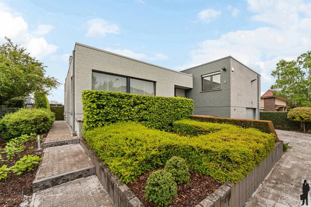 Vrijstaande OB met garage en tuin te Sint-Katelijne-Waver.