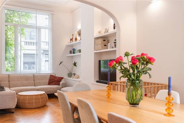 Exclusief herenhuis op toplocatie in de Vijfhoek te koop!