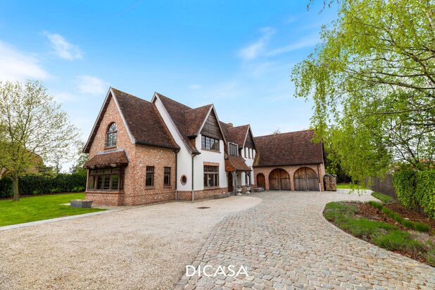 Exclusieve villa met tijdloze architectuur en een hoogwaardige afwerking