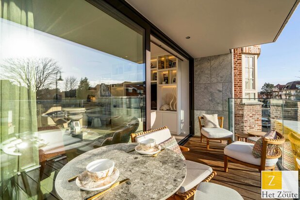 Magnifiek appartement met luxueuze materialen, hartje Zoute