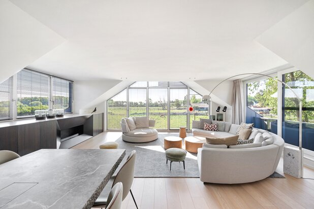 Prachtige loft met uniek open zicht in het zoute