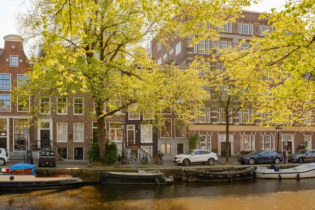 Villa te koop in AMSTERDAM met referentie 19511938543
