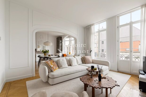 Mérode – Luxe appartement gerenoveerd met terras en parkeerplaats