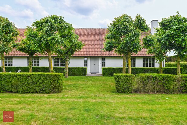Instapklaar landhuis met bijgebouw