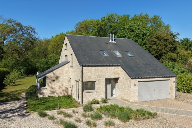 Villa van 330m² op 22 are met openluchtzwembad