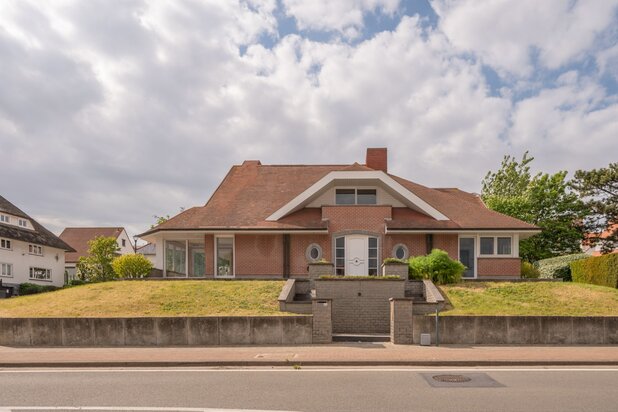 Exclusieve kustvilla te koop op toplocatie in Duinbergen
