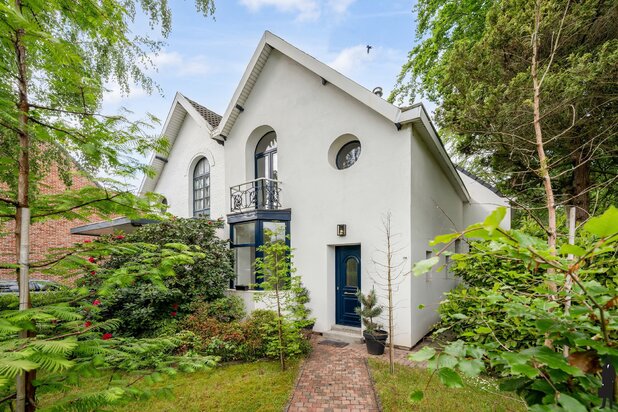 Gerenoveerde woning op ca. 520m2 met 3 slaapkamers en bureau