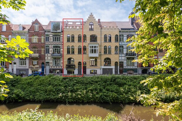 **** Discrete Parel - Ongeëvenaarde kwalitatieve renovatie aan het water ****